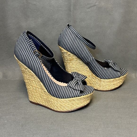 Shoedazzle Wedge Heels Size 9.5 US Navy/White w/Bow & Ankle Strap-New - Picture 2 of 9